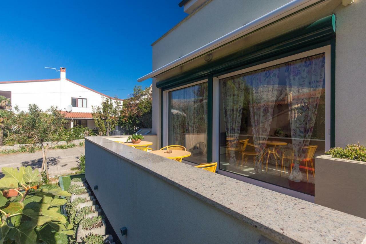 Apartments & Rooms Ddd2 Baška Екстериор снимка