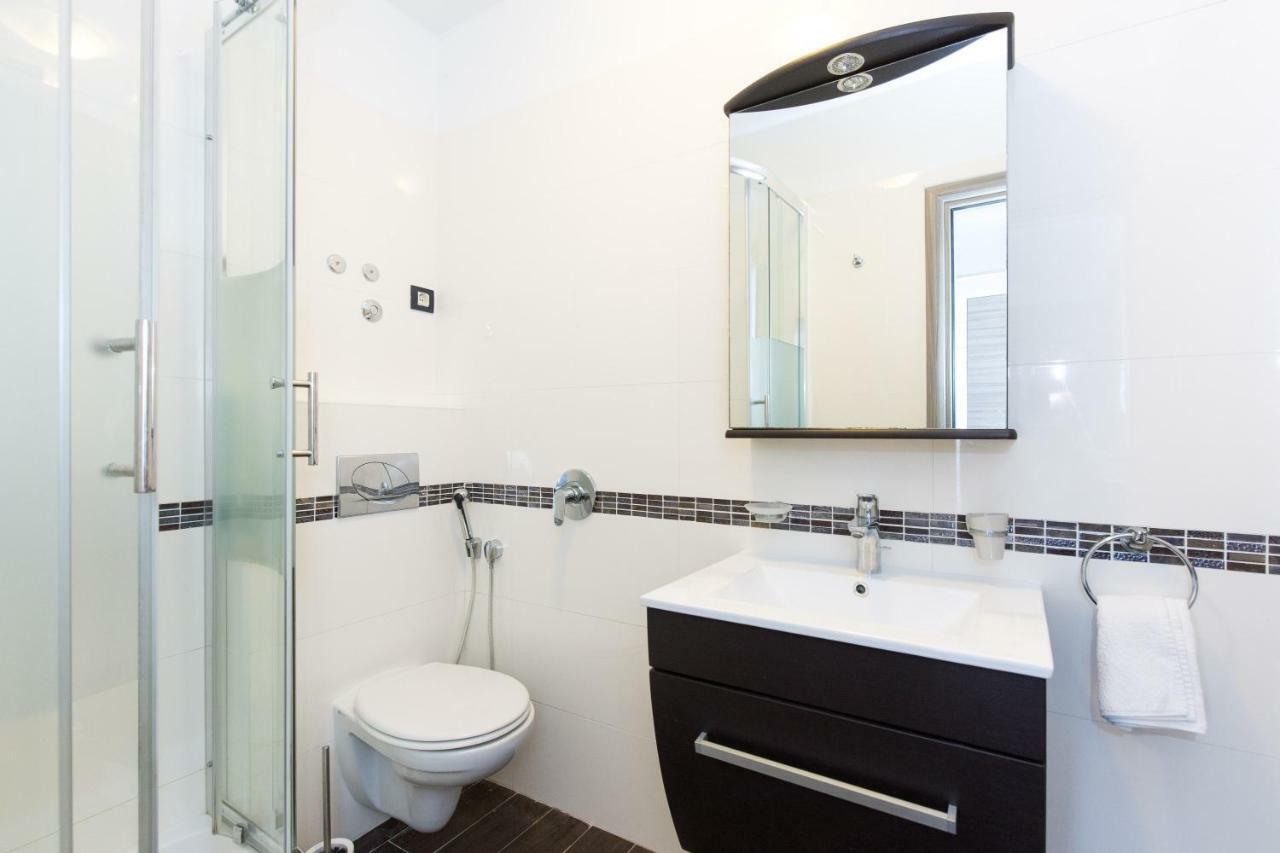 Apartments & Rooms Ddd2 Baška Екстериор снимка